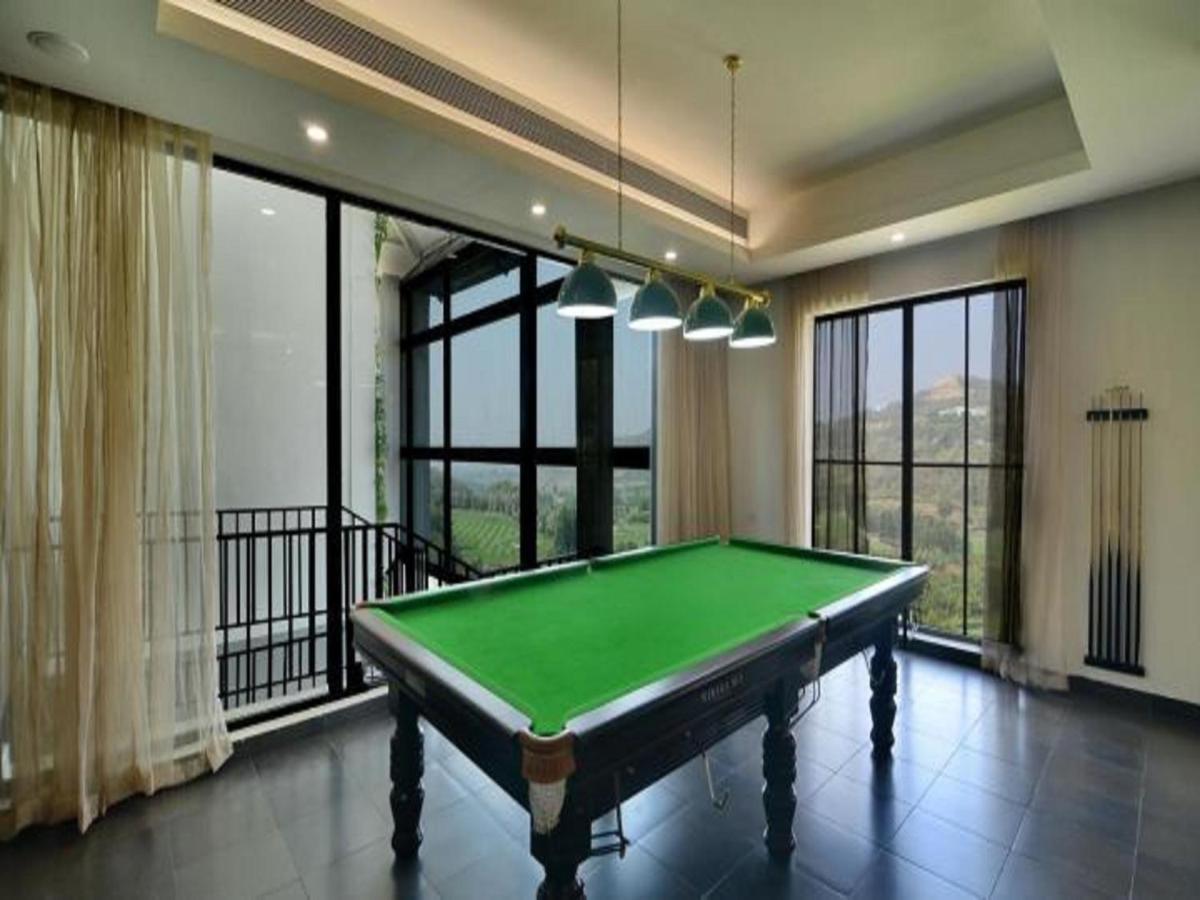 Oxford Golf Resort Pirangut Exterior photo